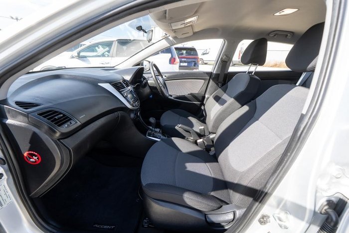 2013 Hyundai Accent Active