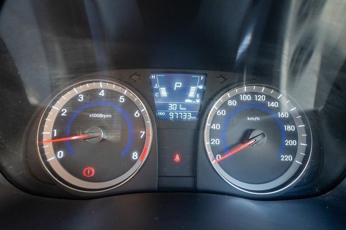 2013 Hyundai Accent Active