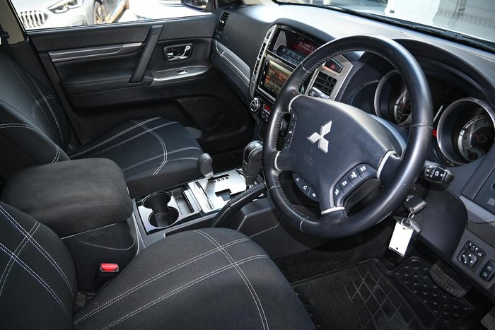 2020 Mitsubishi Pajero GLX