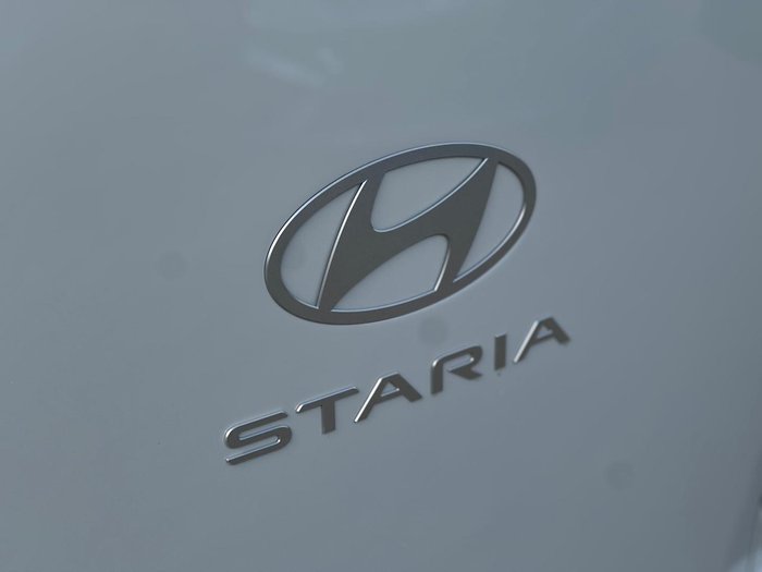 2026 Hyundai STARIA LOAD