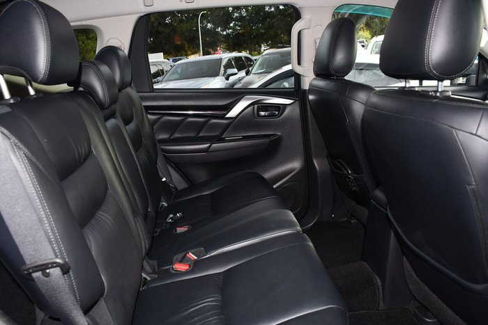 2016 Mitsubishi Pajero Sport Exceed