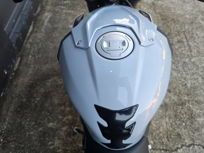 2022 BMW S 1000 R SILVER