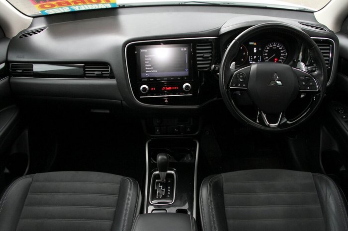 2021 Mitsubishi Outlander LS