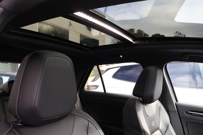 2025 Volkswagen T-Roc 140TSI R-Line