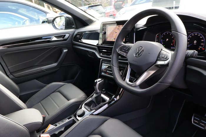 2025 Volkswagen T-Roc 140TSI R-Line