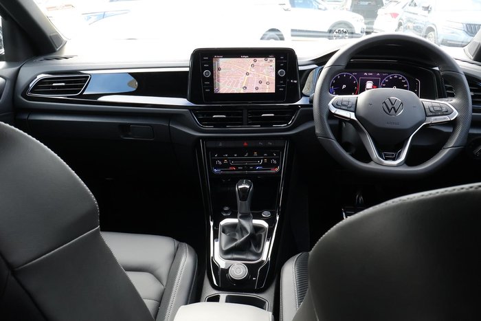 2025 Volkswagen T-Roc 140TSI R-Line