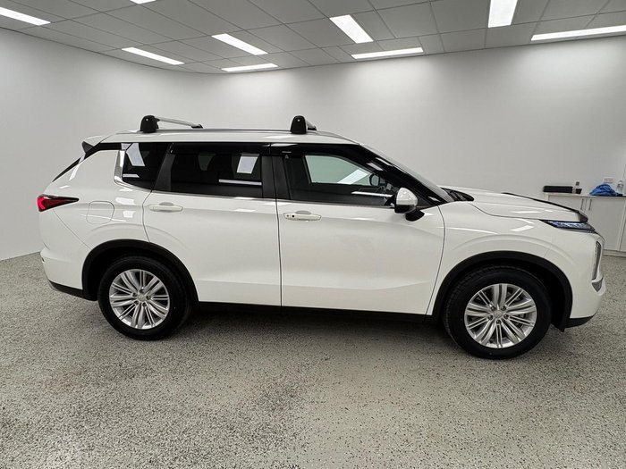 2024 Mitsubishi Outlander LS ZM MY24 AWD White