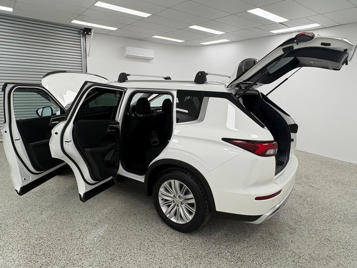 2024 Mitsubishi Outlander LS ZM MY24 AWD White