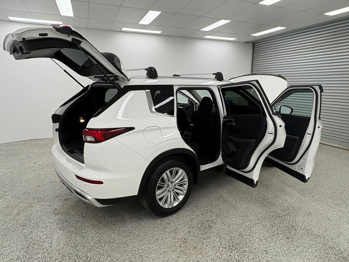 2024 Mitsubishi Outlander LS ZM MY24 AWD White