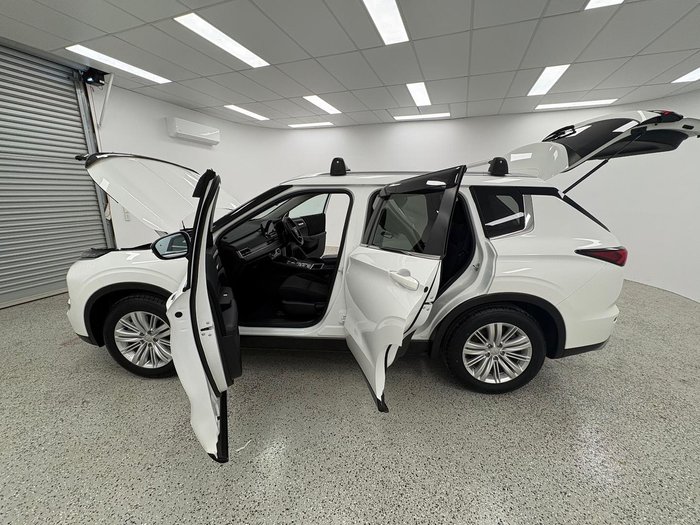 2024 Mitsubishi Outlander LS ZM MY24 AWD White