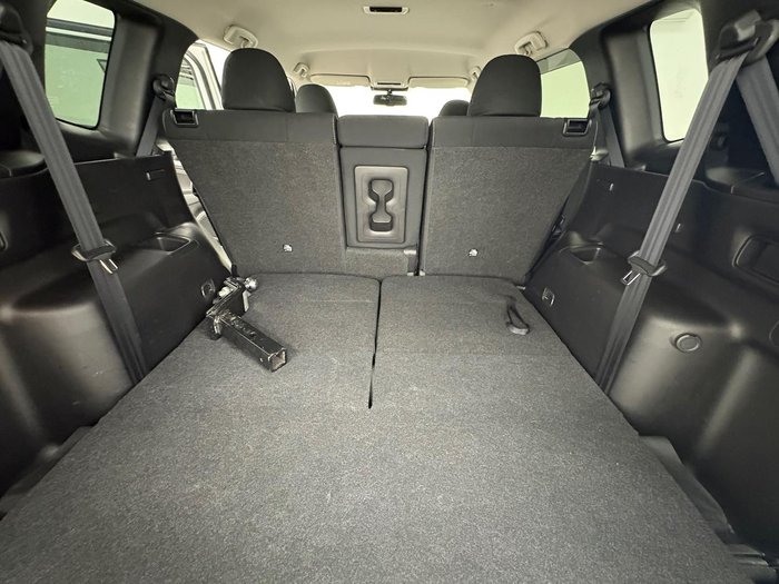 2024 Mitsubishi Outlander LS ZM MY24 AWD White