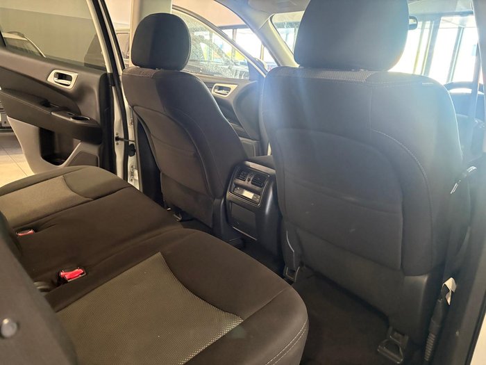 2018 Nissan Pathfinder ST