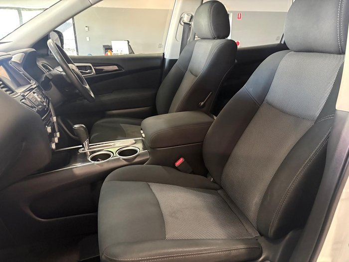 2018 Nissan Pathfinder ST