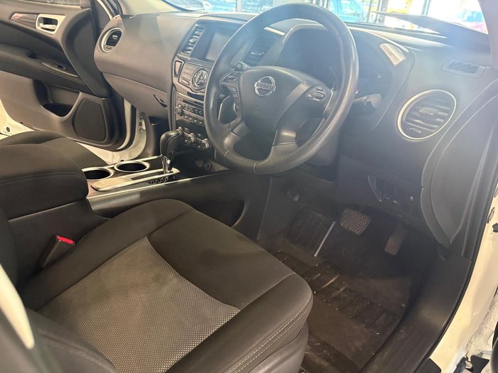 2018 Nissan Pathfinder ST