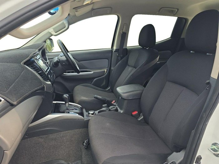 2016 Mitsubishi Triton GLS
