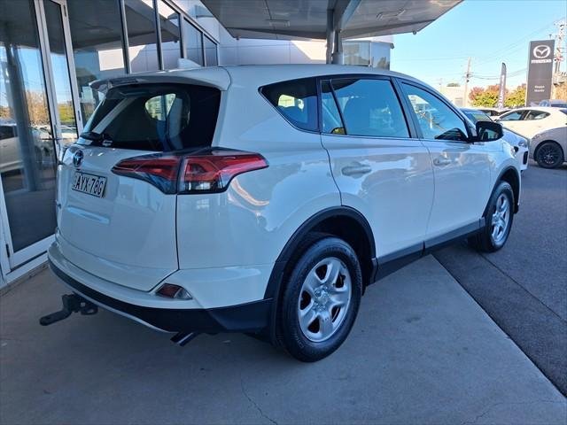 2018 Toyota RAV4 GX ZSA42R Glacier White