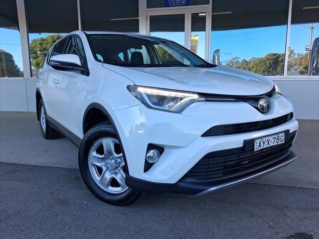 2018 Toyota RAV4 GX ZSA42R Glacier White