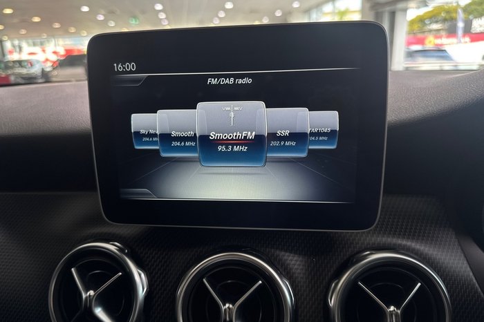 2019 Mercedes-Benz GLA-Class GLA180