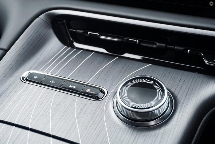 2026 Geely Starray EM-i Inspire