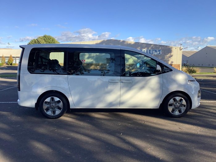 2023 Hyundai STARIA