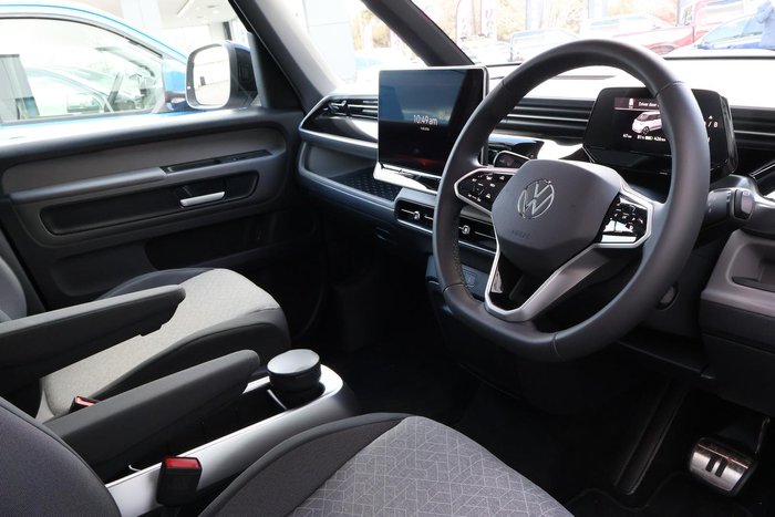 2025 Volkswagen ID. Buzz Pro BEV560
