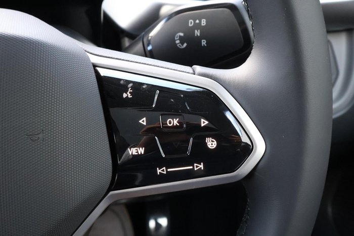 2025 Volkswagen ID. Buzz Pro BEV560