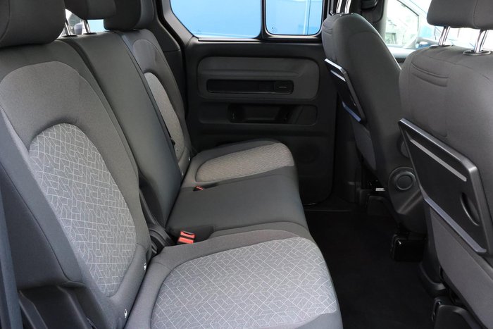 2025 Volkswagen ID. Buzz Pro BEV560