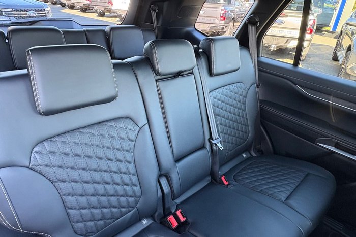 2025 Ford Everest Platinum