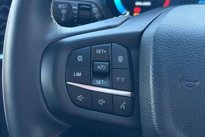 2025 Ford Everest Platinum