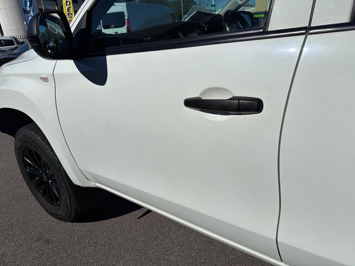 2020 Mitsubishi Triton GLX ADAS