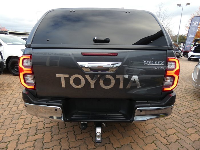 2023 Toyota Hilux SR5