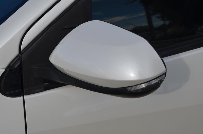 2020 Toyota Yaris Ascent Sport
