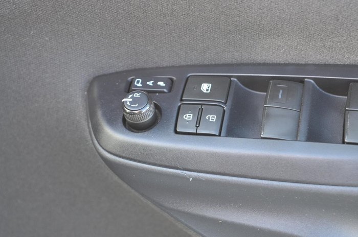 2020 Toyota Yaris Ascent Sport