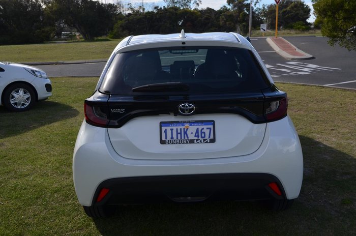 2020 Toyota Yaris Ascent Sport
