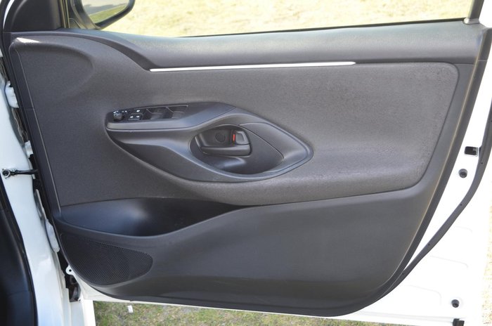 2020 Toyota Yaris Ascent Sport