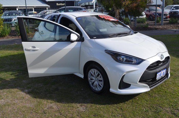 2020 Toyota Yaris Ascent Sport