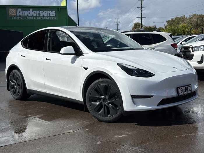 2025 Tesla Model Y Long Range