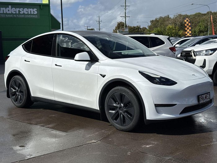 2025 Tesla Model Y Long Range