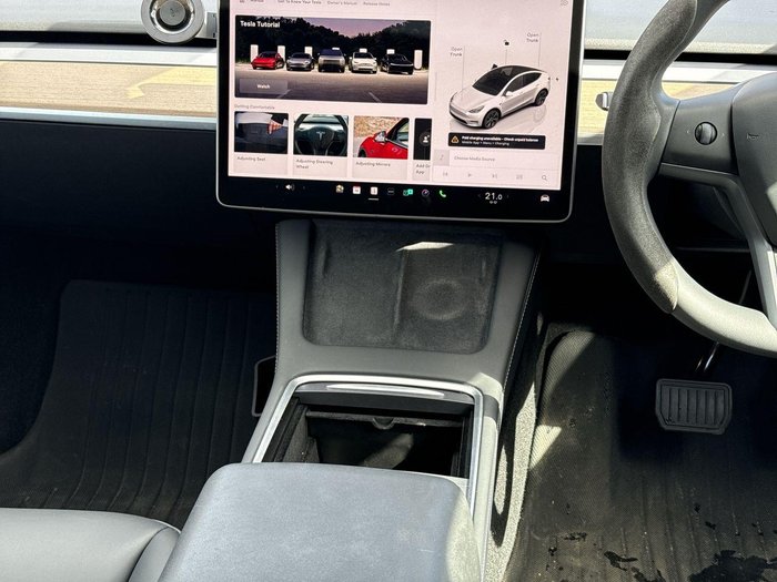 2025 Tesla Model Y Long Range