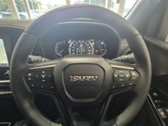 2025 Isuzu MU-X LS-T
