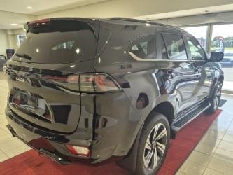 2025 Isuzu MU-X LS-T