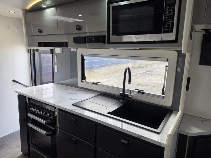 2019 JB Caravans Scorpion Sting 22'6