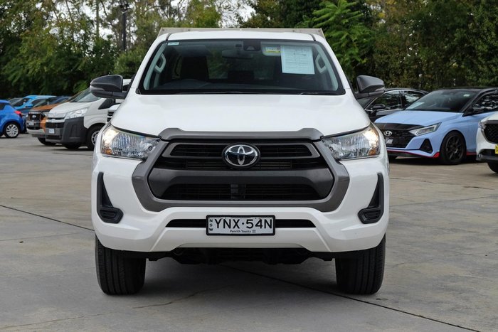 2023 Toyota Hilux SR