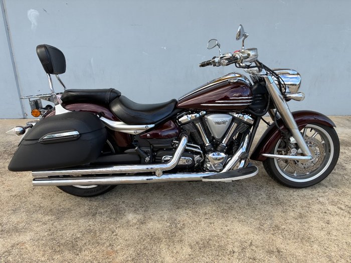 2007 Yamaha XV1900A Red