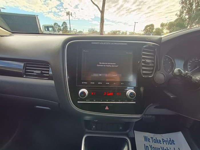 2020 Mitsubishi Outlander ES