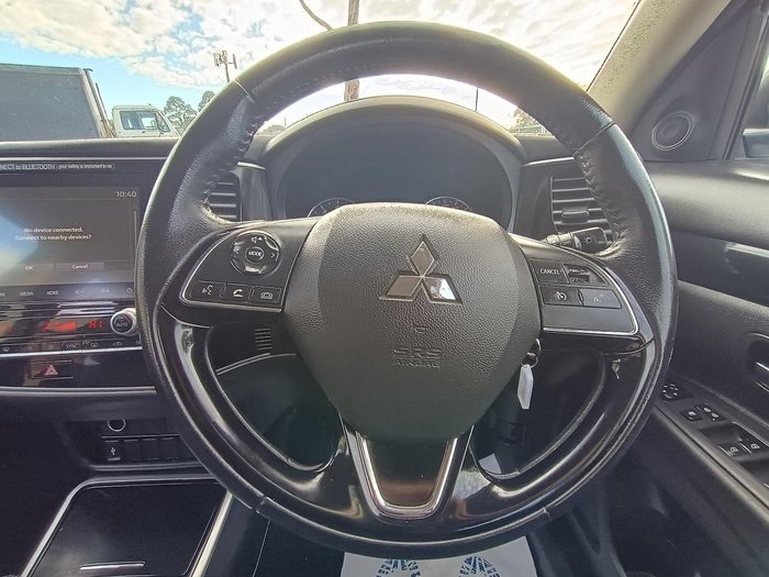 2020 Mitsubishi Outlander ES