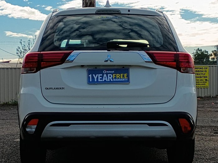 2020 Mitsubishi Outlander ES