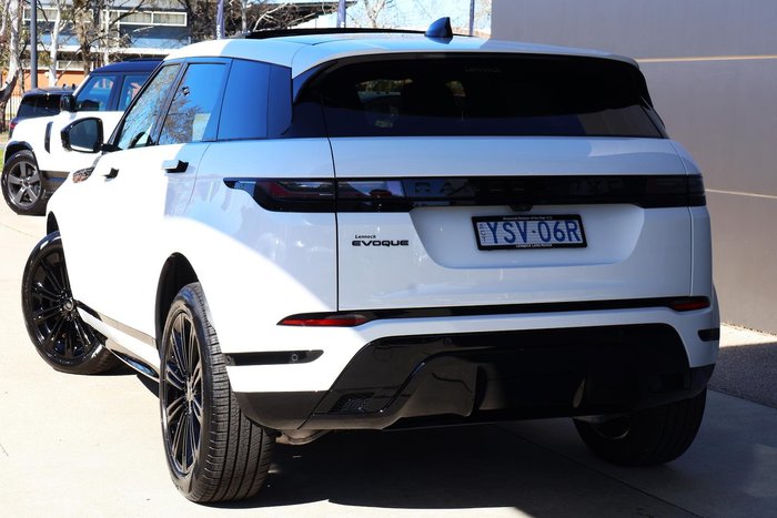 2025 Land Rover Range Rover Evoque P250 Dynamic SE
