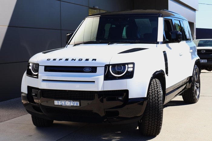 2025 Land Rover Defender 110 P425 X-Dynamic SE
