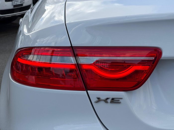 2016 Jaguar XE 20t Prestige